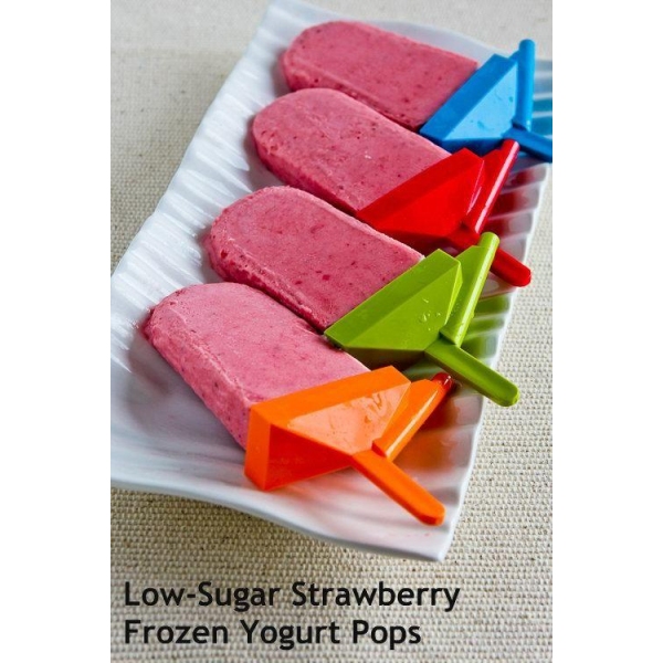 Low-Sugar Fat-Free Strawberry Frozen Yogurt Pops [from Kalyn's Kitchen]