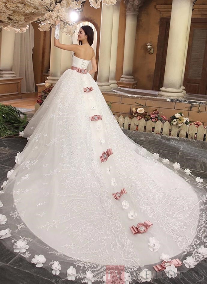 Gorgeous Ball Gown Sweetheart Beading Cathedral Wedding Dress